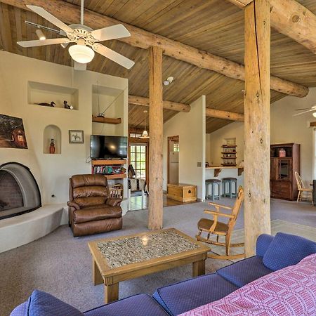 Bright Prescott Studio With Thumb Butte Views! Exterior photo